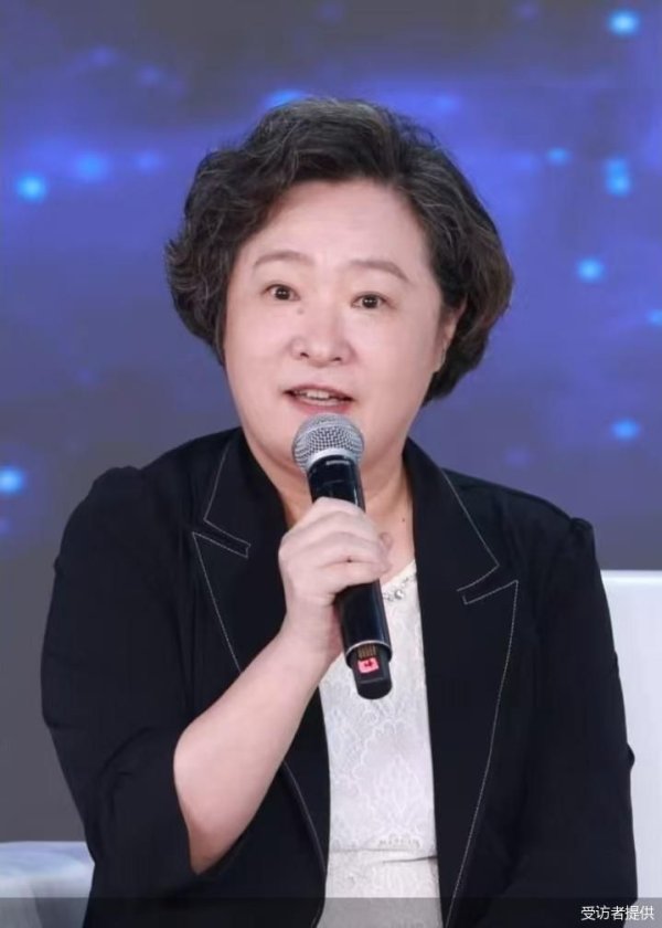 富隆咨询 专访国务院发展研究中心市场经济研究所研究员王微:从商品到服务 消费市场进入深度调整期